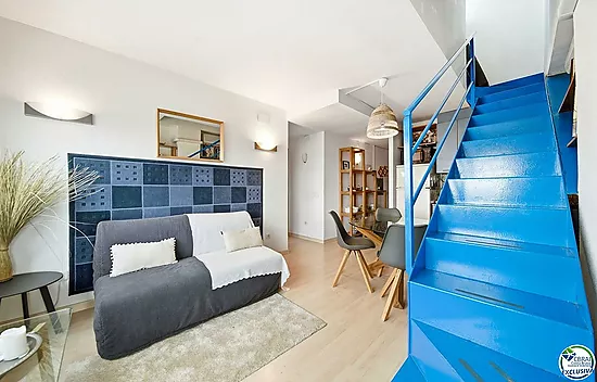 Ático de 61 m2, con 60 m2 de terraza-, LICENCIA TURISTICA