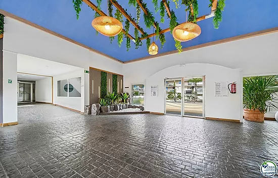 Ático de 61 m2, con 60 m2 de terraza-, LICENCIA TURISTICA