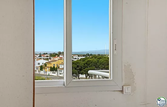 Ático de 61 m2, con 60 m2 de terraza-, LICENCIA TURISTICA