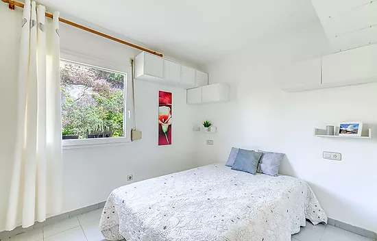 Unique opportunity in the port of Roses!