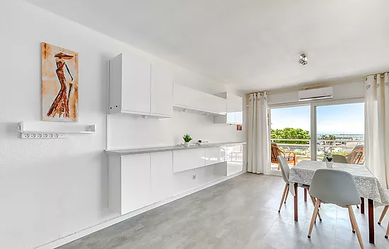 Unique opportunity in the port of Roses!