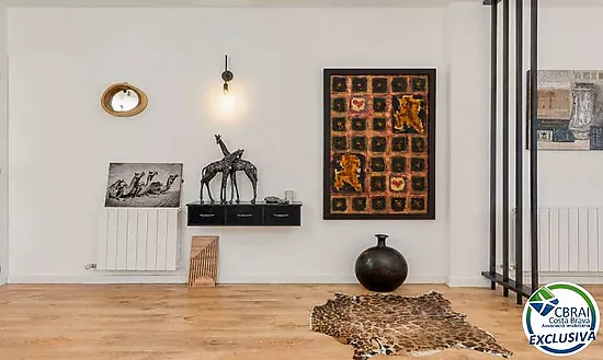 Penthouse duplex with panoramic terrace in Figueres