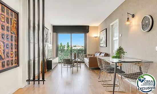 Penthouse duplex with panoramic terrace in Figueres
