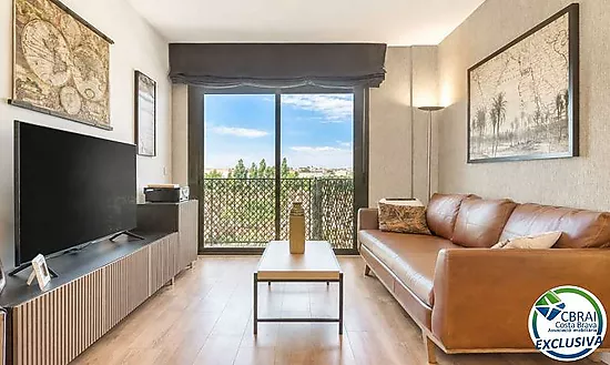 Penthouse duplex with panoramic terrace in Figueres