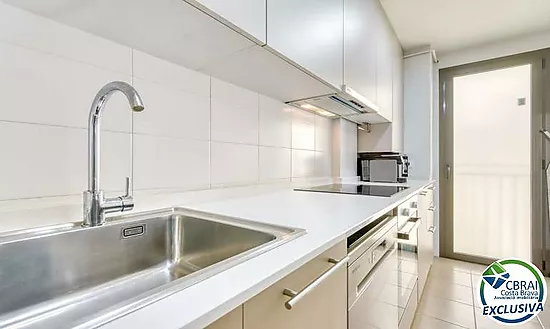 Penthouse duplex with panoramic terrace in Figueres