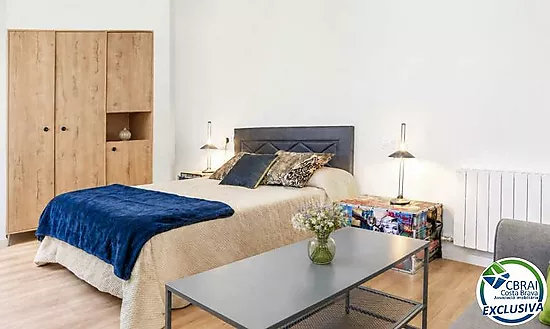 Penthouse duplex with panoramic terrace in Figueres