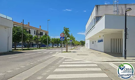 Penthouse duplex with panoramic terrace in Figueres