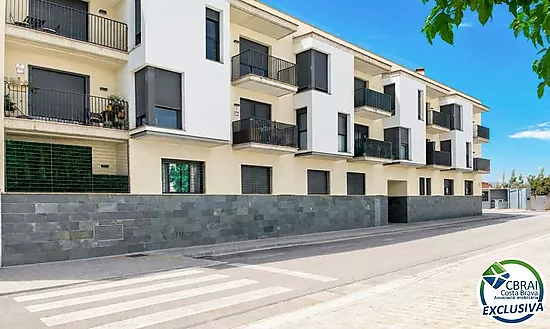 Penthouse duplex with panoramic terrace in Figueres