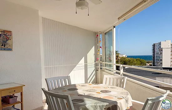 Apartment with sea views and terrace — Salatà, Roses