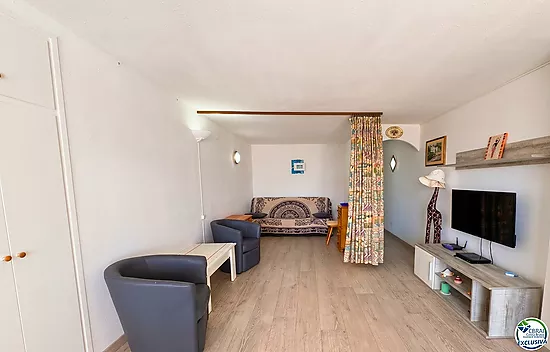 Apartment with sea views and terrace — Salatà, Roses