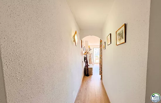 Apartment with sea views and terrace — Salatà, Roses