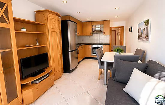 Apartment with canal views, Santa Margarita, Roses