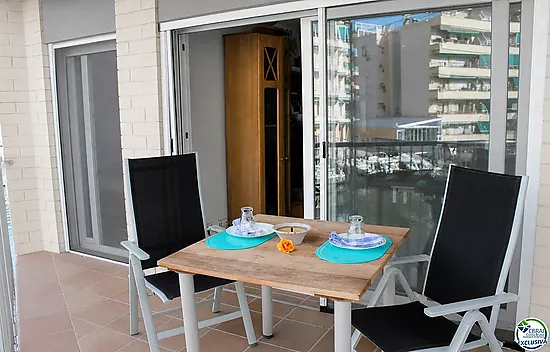 Apartment with canal views, Santa Margarita, Roses