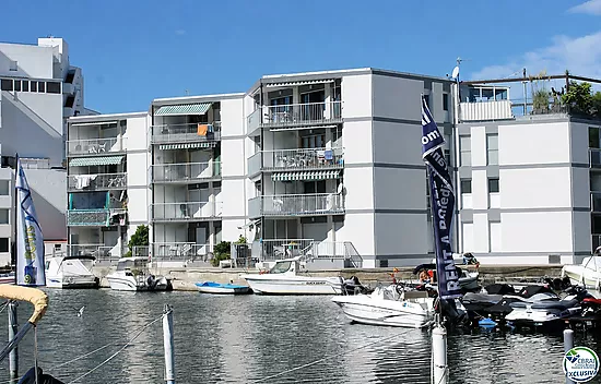 Apartment with canal views, Santa Margarita, Roses