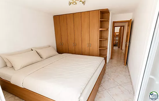 Apartment with canal views, Santa Margarita, Roses