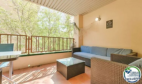 Charming apartment in the center of Roses, 200 m from the beach