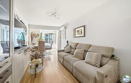 Apartment in the Heart of the Town Centre, Just 250 Metres from the Beach.