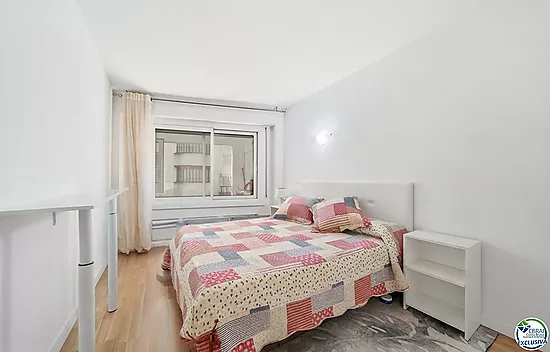 Apartment in the Heart of the Town Centre, Just 250 Metres from the Beach.