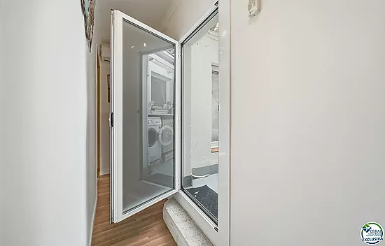 Apartment in the Heart of the Town Centre, Just 250 Metres from the Beach.