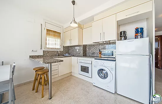 150 metres from the beach with sea views, TOURISTIC LICENCE