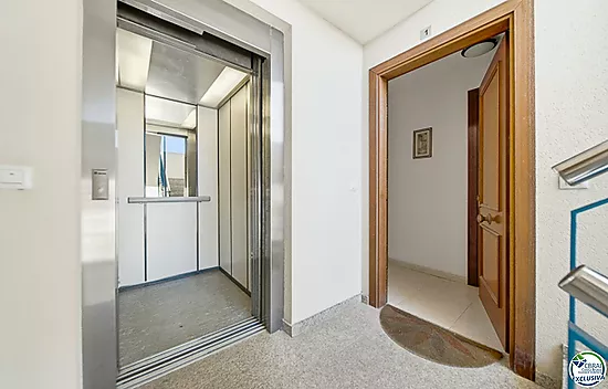 150 metres from the beach with sea views, TOURISTIC LICENCE