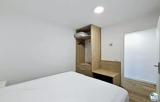 Renovated apartment with tourist license in the center of Rosas, 150m from the beach
