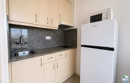 **Studio in Delta Muga – Empuriabrava, with open views**