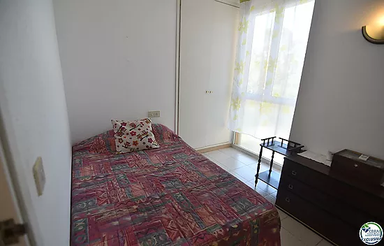 Apartment with Pool and Parking in Santa Margarita, Roses