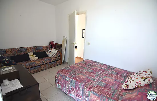 Apartment with Pool and Parking in Santa Margarita, Roses