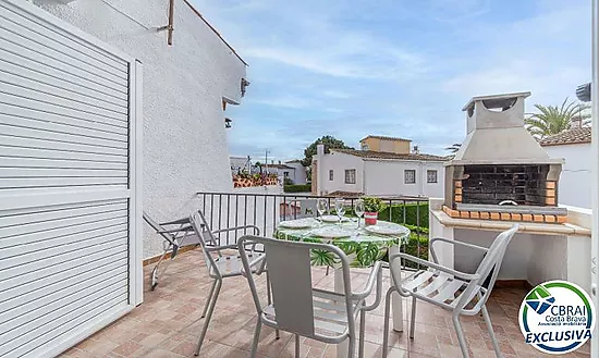 BAHIA Apartamento con terraza y parking exterior en excelente ubicación, a 150 m de la playa y con l