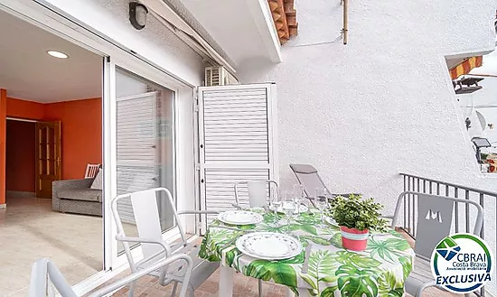 BAHIA Apartamento con terraza y parking exterior en excelente ubicación, a 150 m de la playa y con l