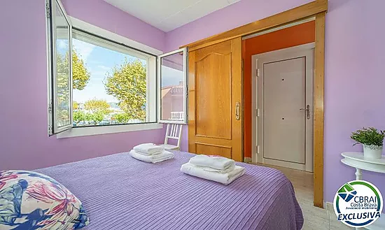 BAHIA Apartamento con terraza y parking exterior en excelente ubicación, a 150 m de la playa y con l