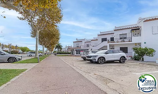 BAHIA Apartamento con terraza y parking exterior en excelente ubicación, a 150 m de la playa y con l
