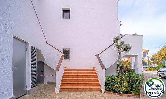 BAHIA Apartamento con terraza y parking exterior en excelente ubicación, a 150 m de la playa y con l