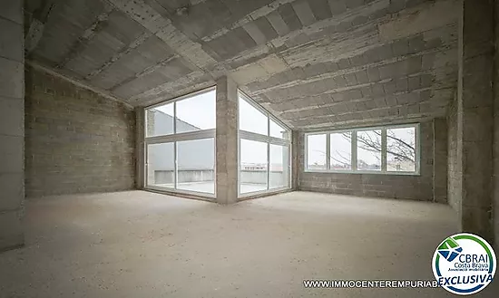 Entrepôt de 165 m² avec appartement