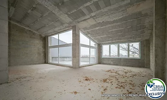 Entrepôt de 165 m² avec appartement