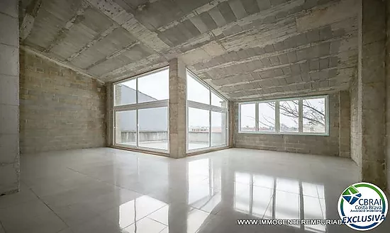 Entrepôt de 165 m² avec appartement
