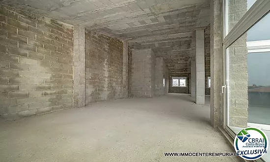 Entrepôt de 165 m² avec appartement