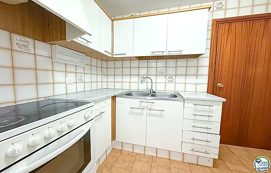 Apartment for Sale in Roses