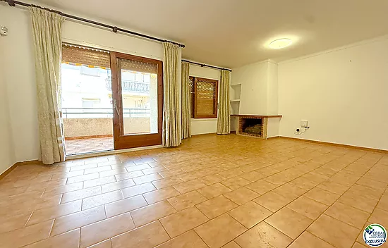 Apartment for Sale in Roses