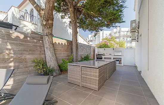 Elegant Waterfront villa with pool, private mooring and direct canal access in Santa Margarita