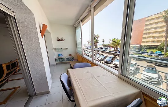 Estudio con piscina y vista lateral al mar — Santa Margarida, Roses