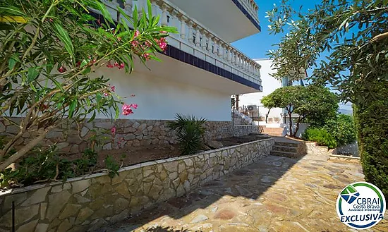Exclusive villa with spectacular panoramic sea views in El Port de la Selva
