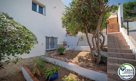 Exclusive villa with spectacular panoramic sea views in El Port de la Selva