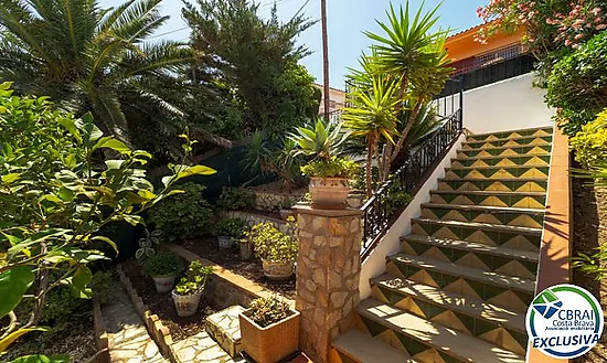 Exclusive villa with spectacular panoramic sea views in El Port de la Selva