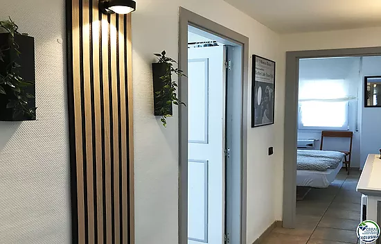 3 bedroom apartment with pool and private parking in Santa Margarita Roses