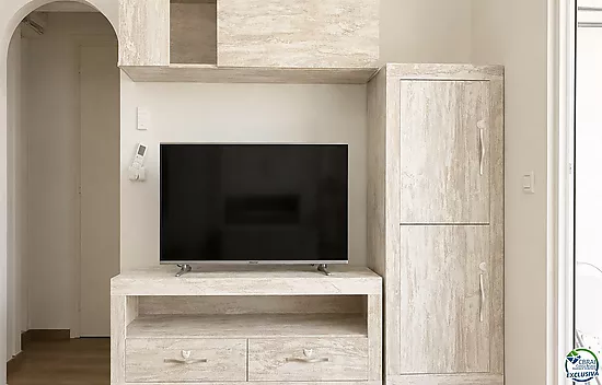 Fully renovated apartment just 100 metres from the beach Tourist licence