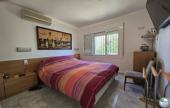 House with pool and tourist license - Peni area