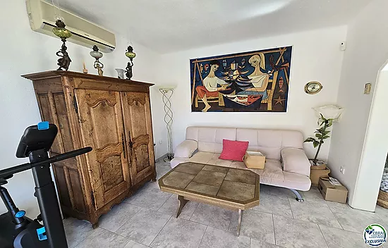 House with pool and tourist license - Peni area