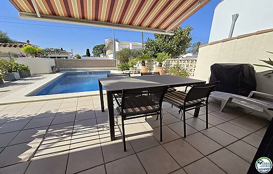House with pool and tourist license - Peni area